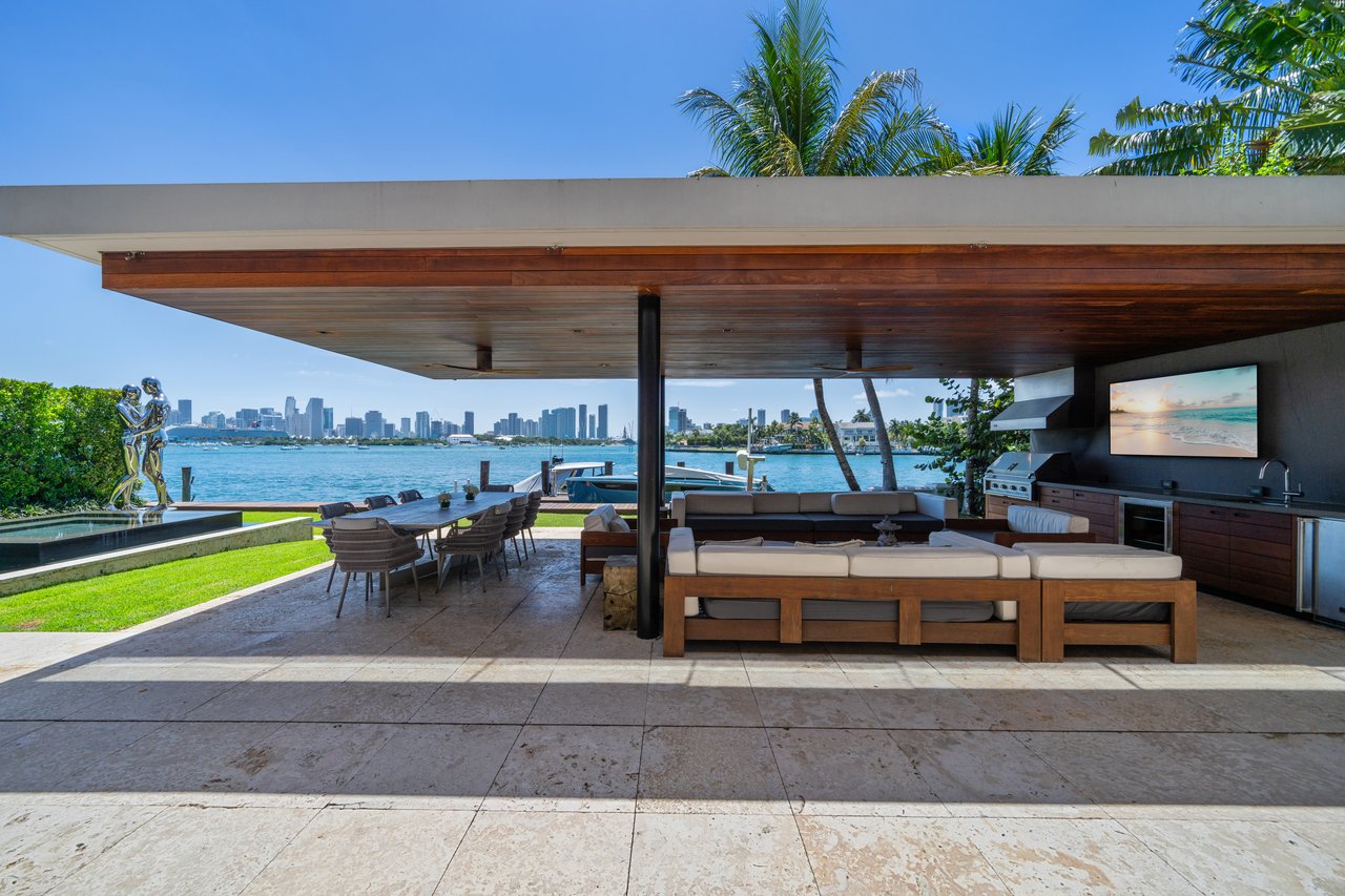 126 W San Marino Drive