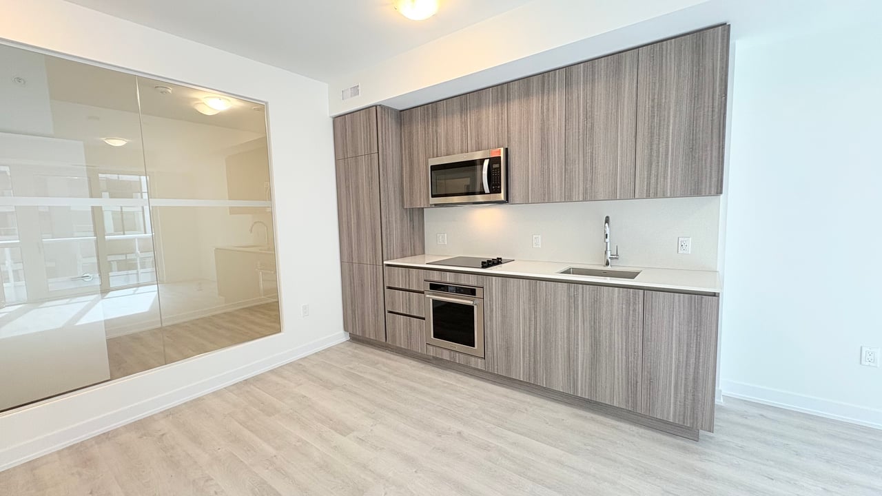 15 Richardson Street Unit: 1026