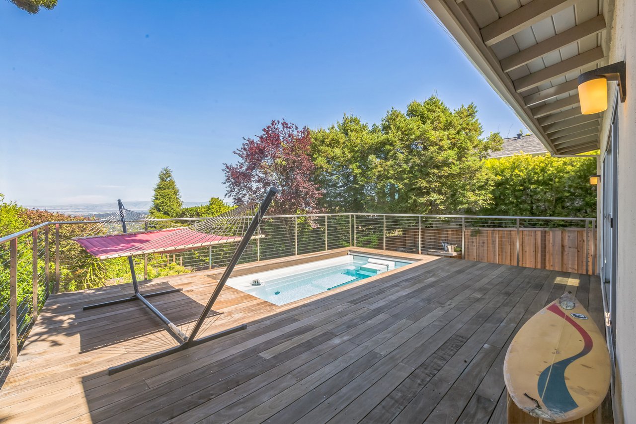 777 Bayview Way