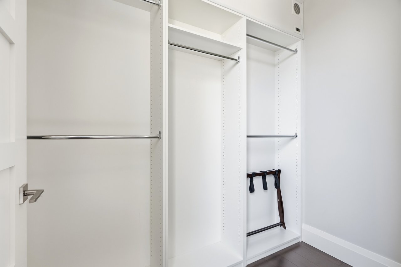 6180 N LAS BRISAS Drive