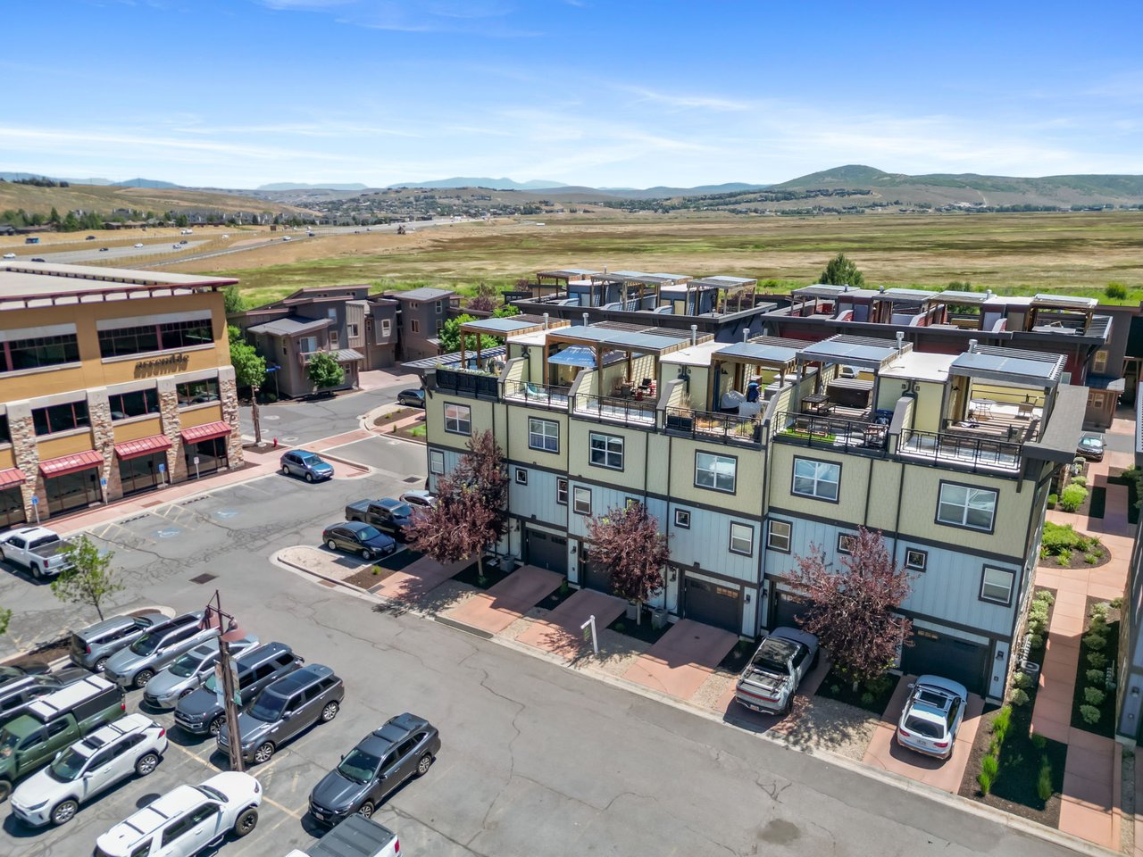 1370 Center Dr #21