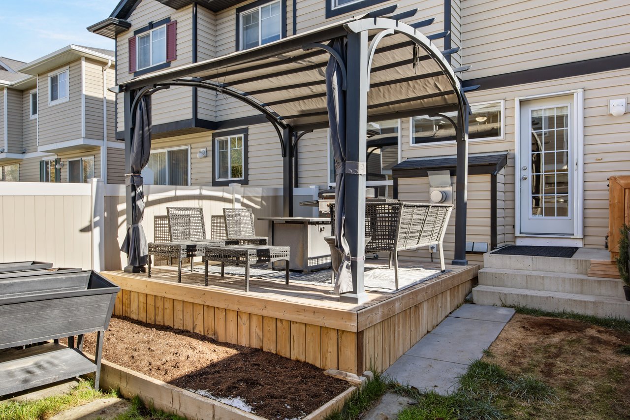 116 Royal Birch Mount NW