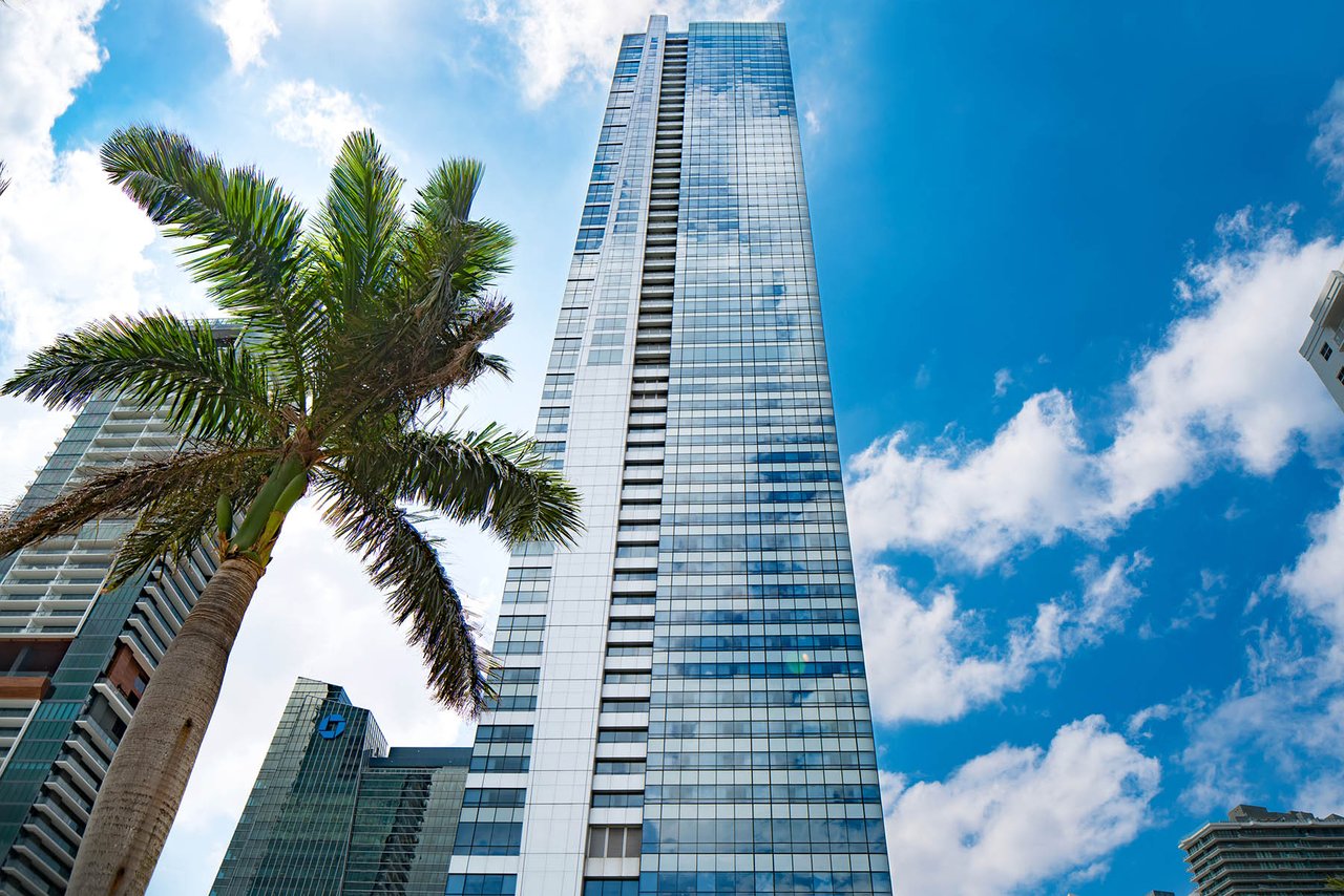 1425 Brickell Avenue Unit: 58E