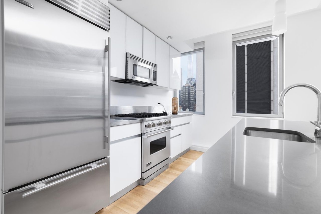 554 West 54th Street, Apt 26-D