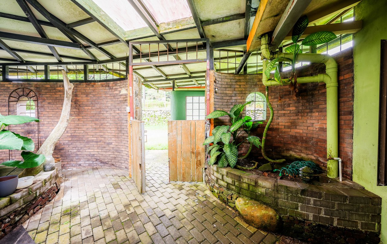 Main Road Commercial Property, Lake Arenal, Alajuela