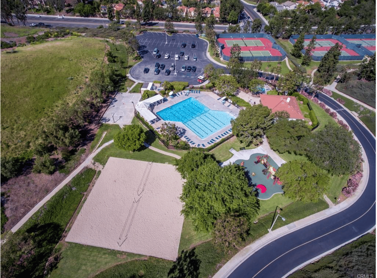 23921 Catbird Court