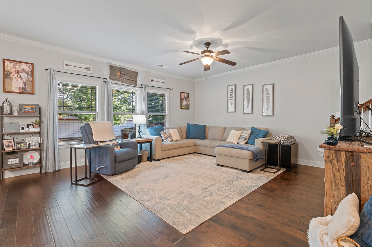 Luxury 4-Bedroom Home with Bonus Room & Gourmet Kitchen!