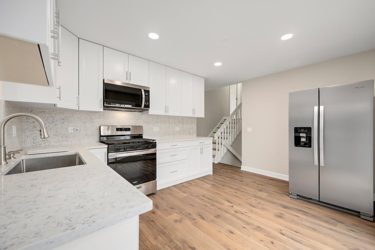 30W243 Wiant Rd, West Chicago – Fully Updated Home in Oak Meadows