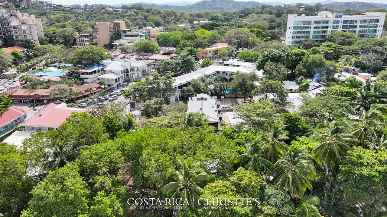 Beachfront Commercial Complex in Tamarindo