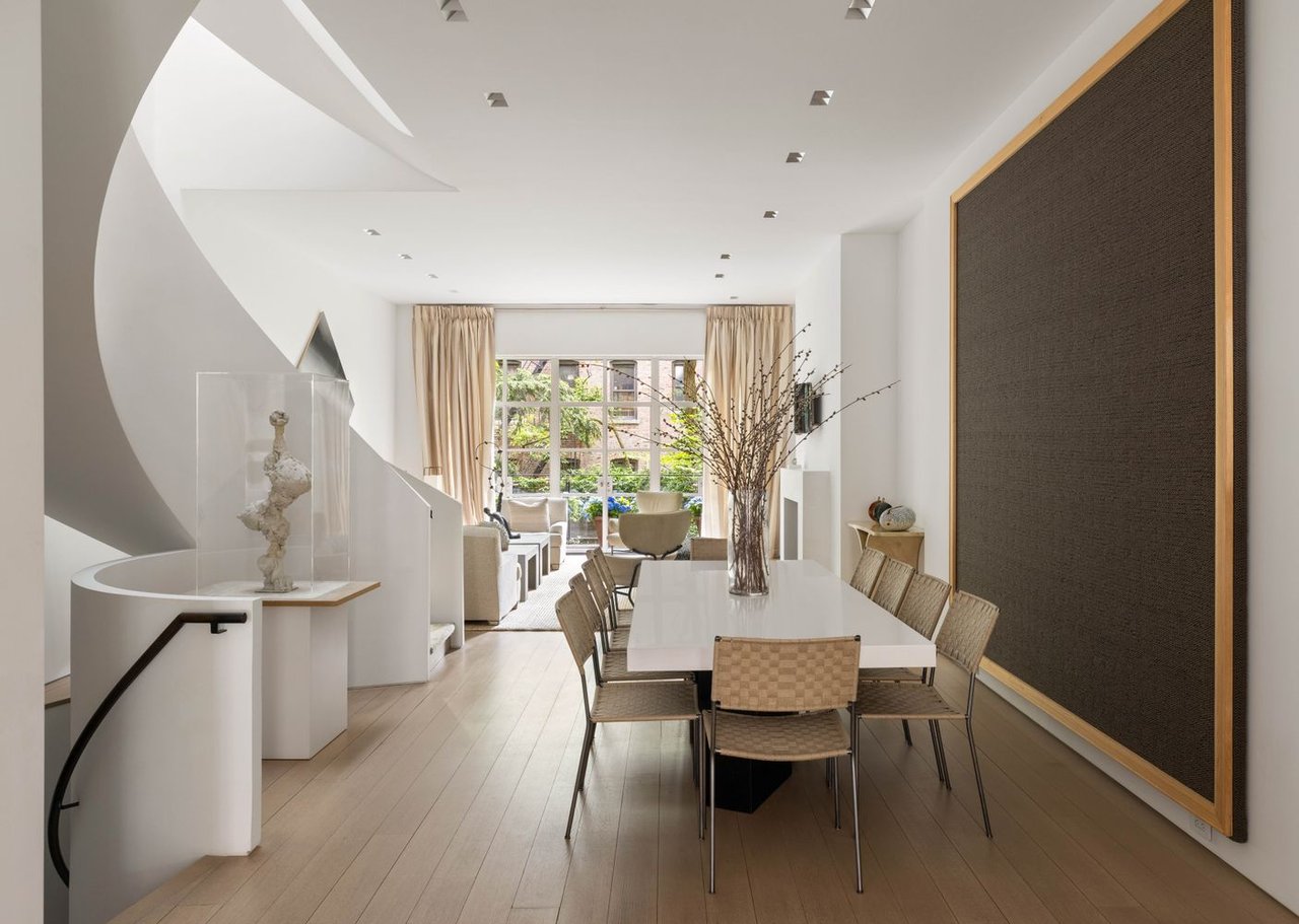 344 W 22nd St Chelsea, NY 10011 - Sold for $1 Million Dollars Over Asking