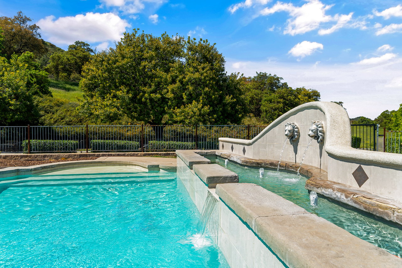 41653 Oak Trail Court