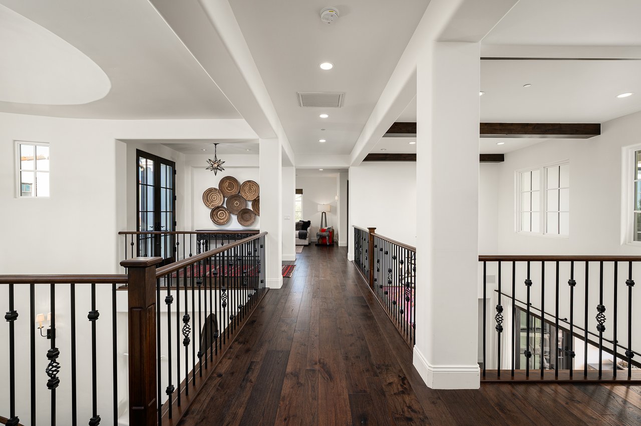 9483 E ROCKWOOD Drive