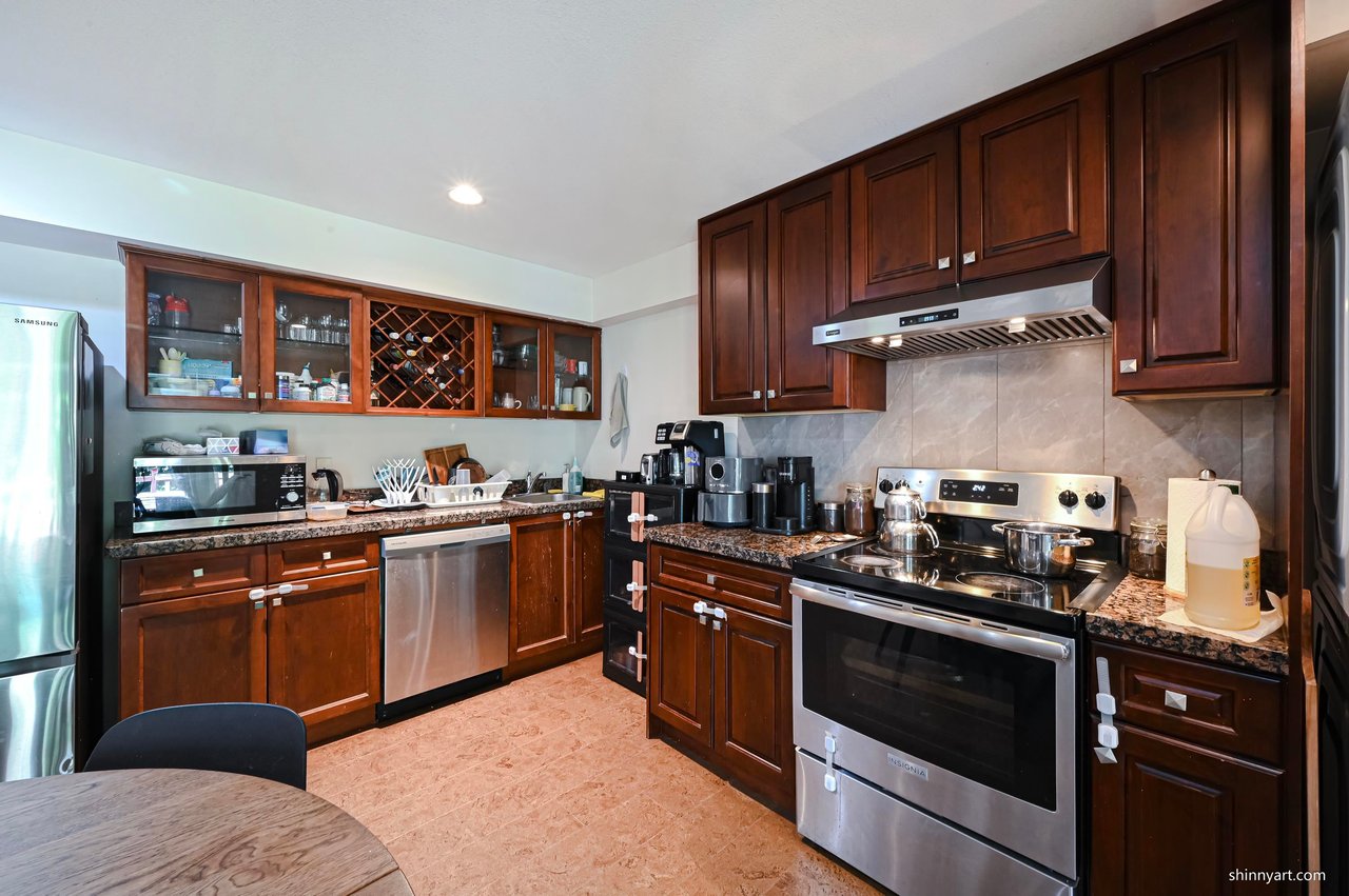 148 Maple Dr
