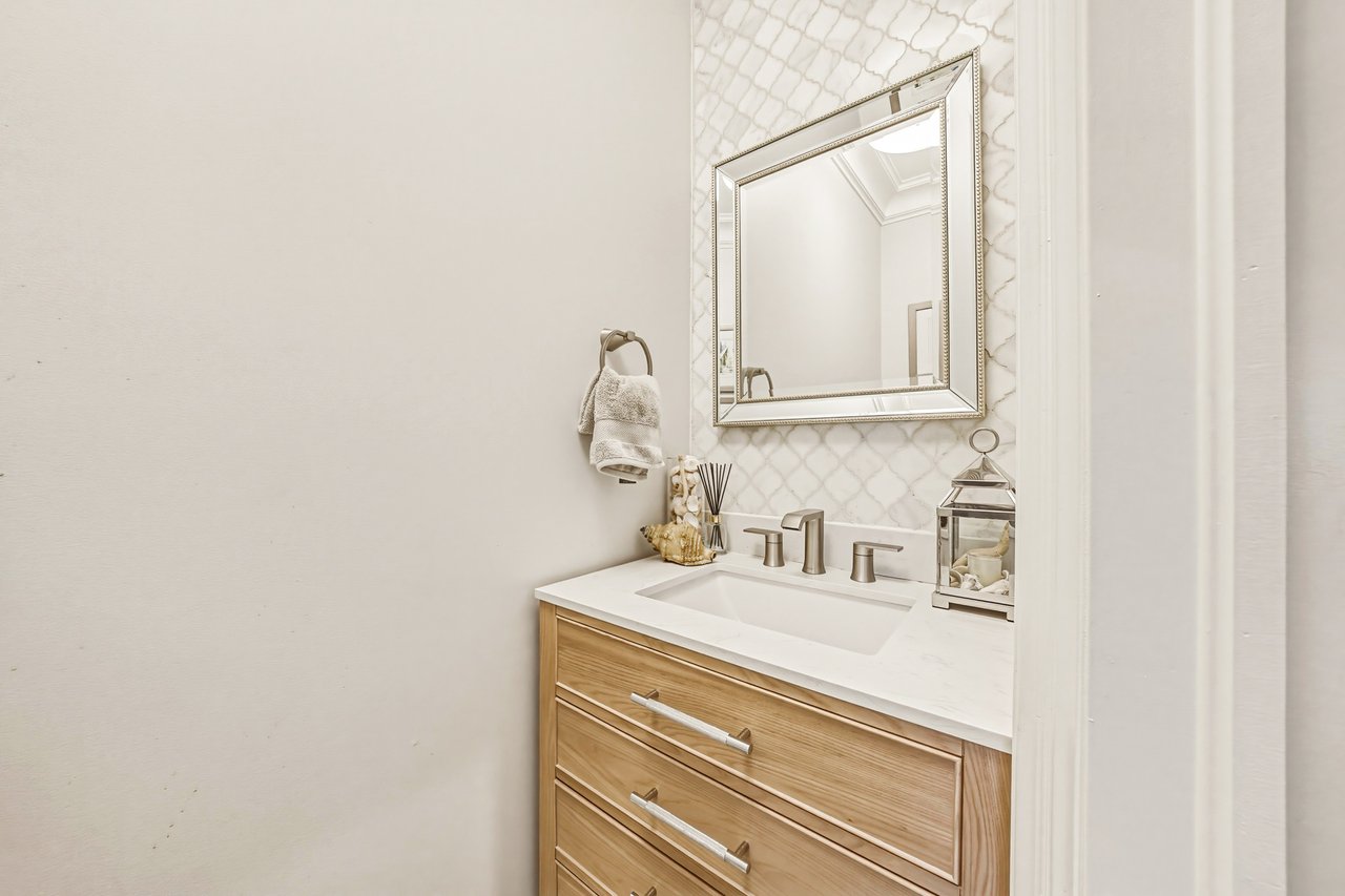 Custom South Aldershot Retreat