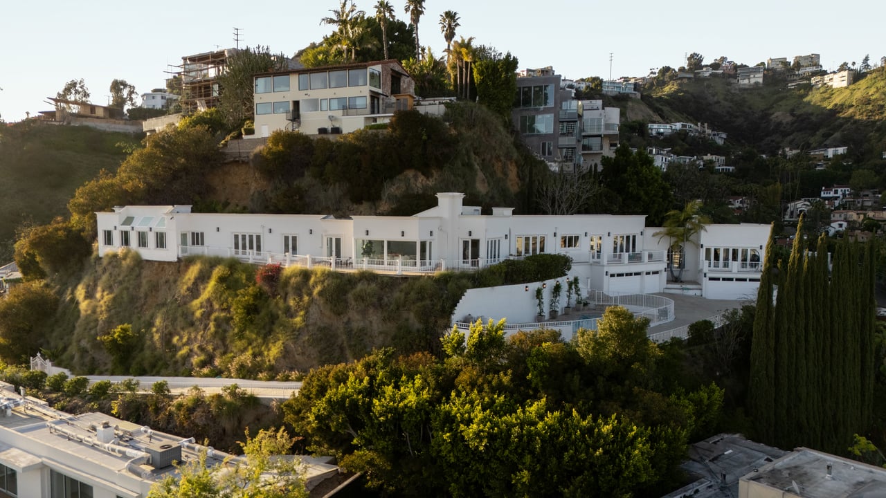 8527 Hedges Way, Hollywood Hills