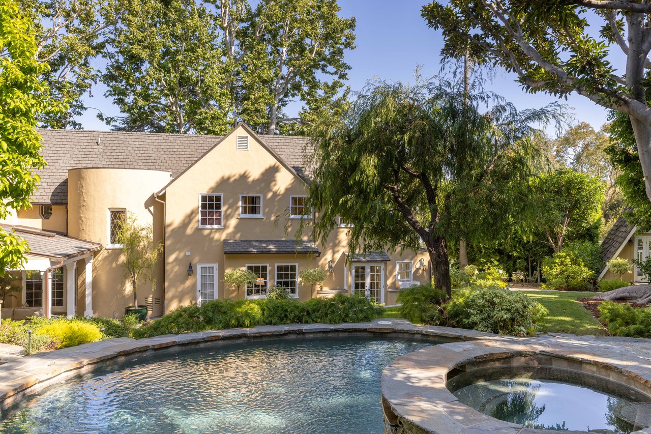 2423 Nottingham Avenue