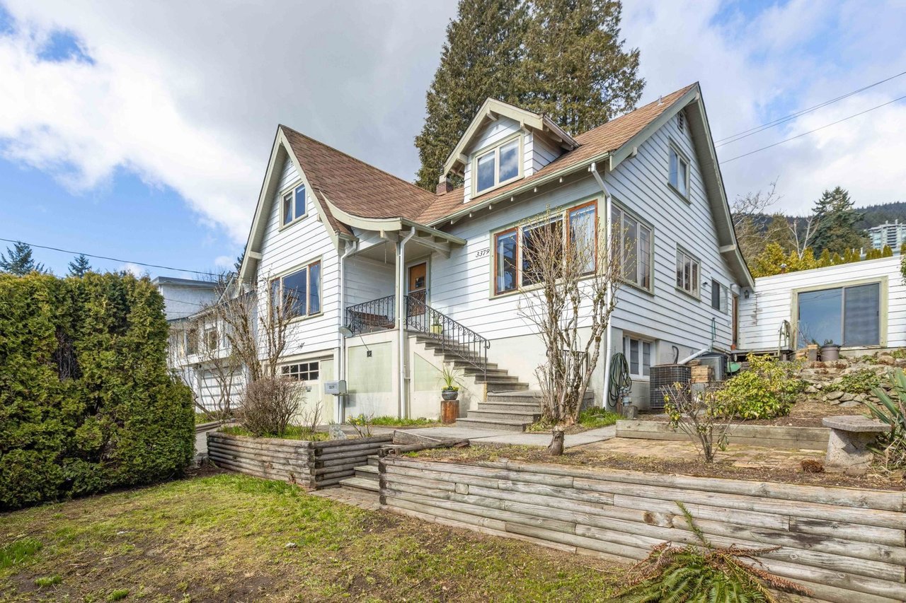 3379 Marine Dr