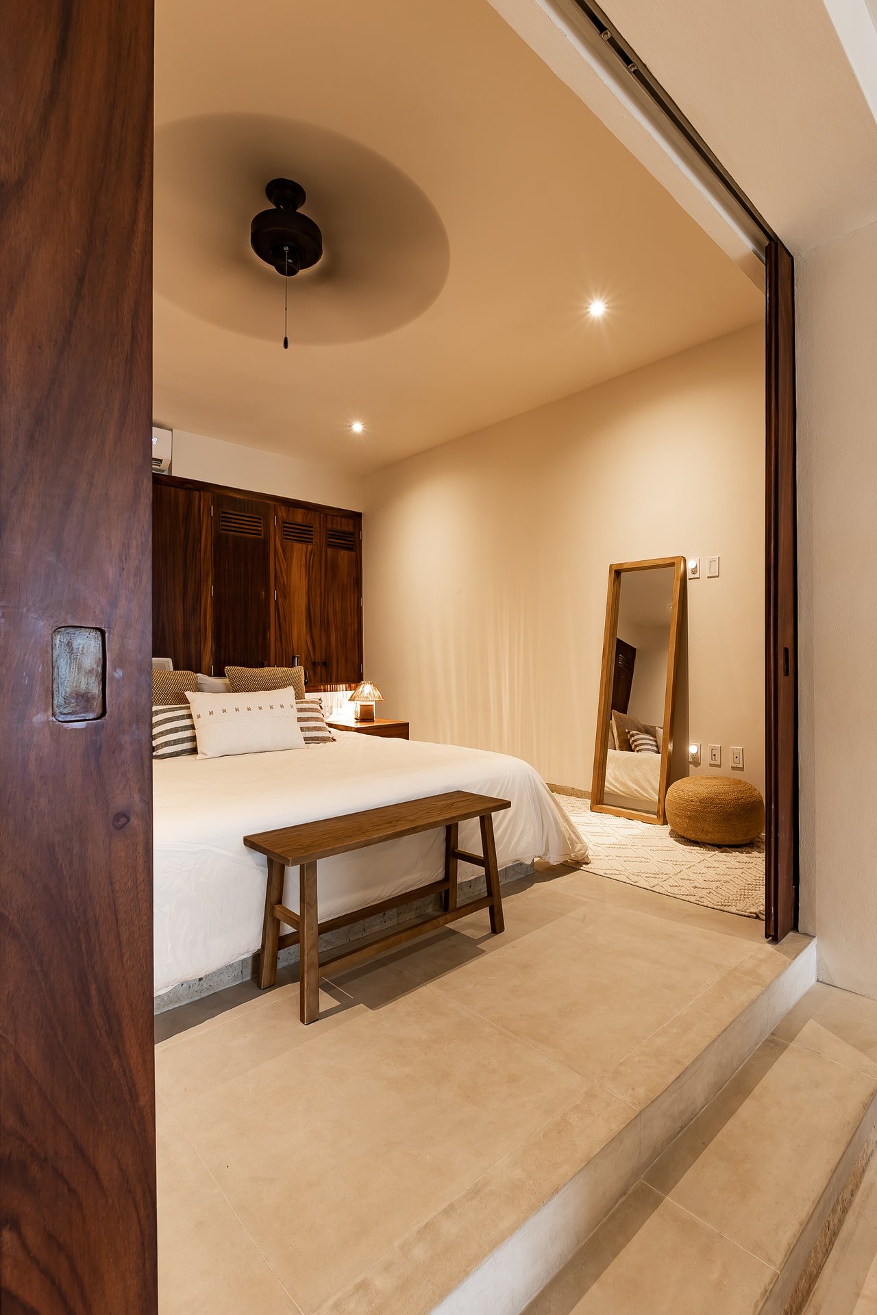 Marea Beachfront Villas H44