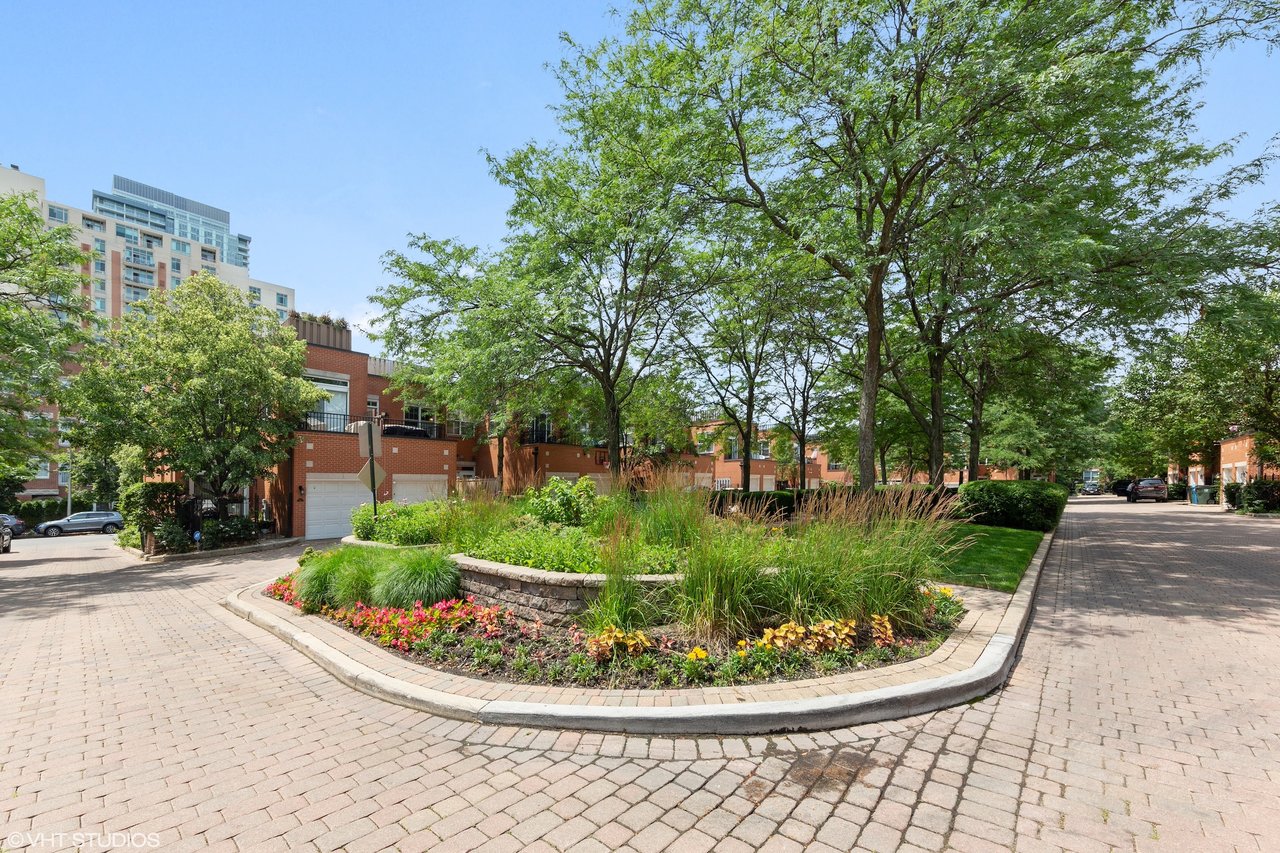 210 W Scott St Unit K