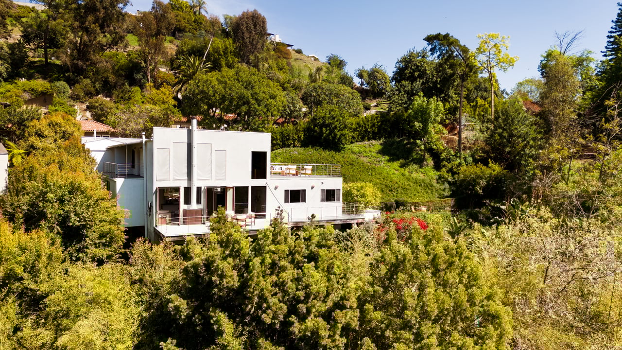 2776 Outpost Dr, Hollywood Hills