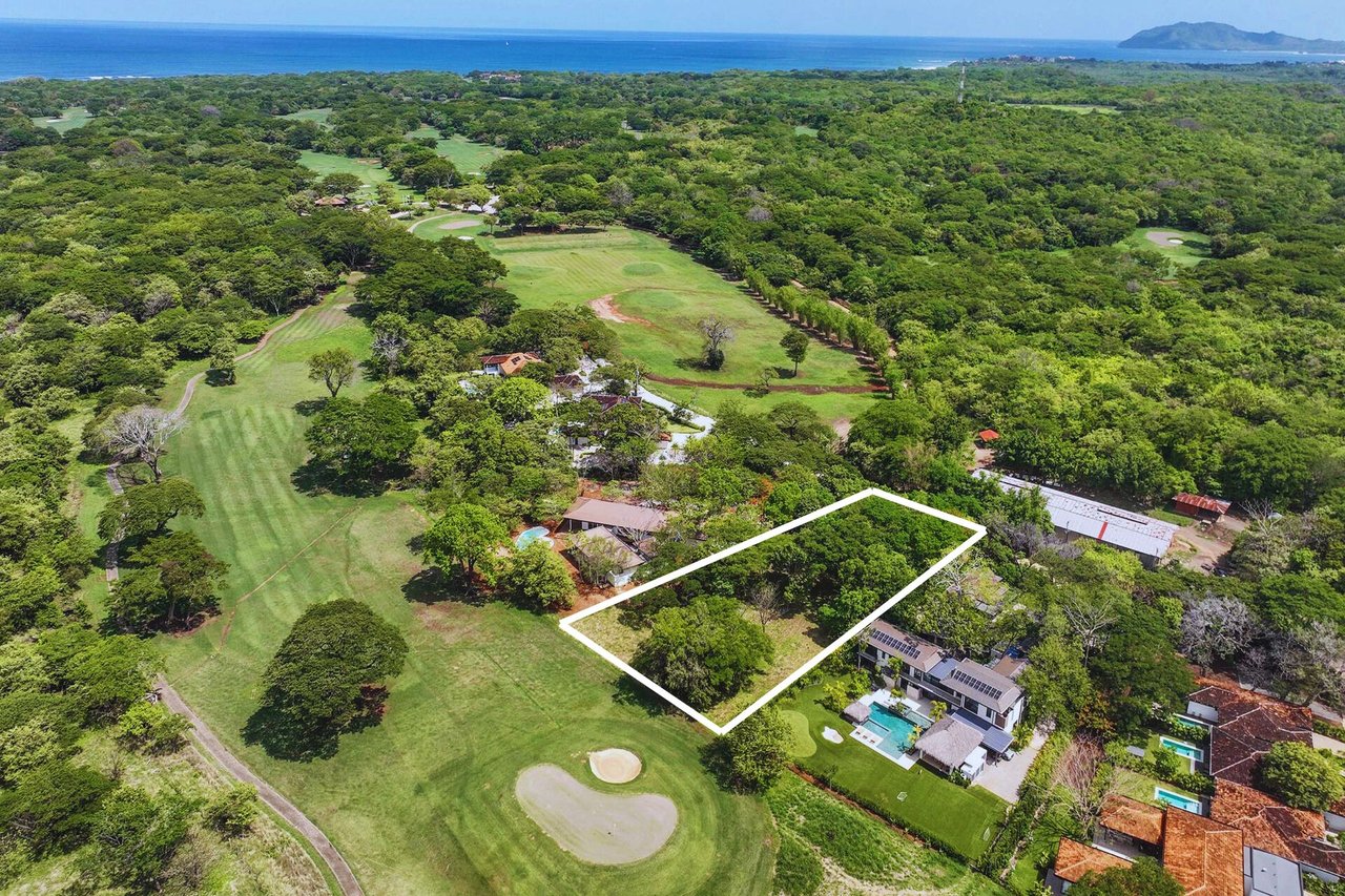Rare Golf Front Estate Parcel | No HOA | 5,000m² in Hacienda Pinilla