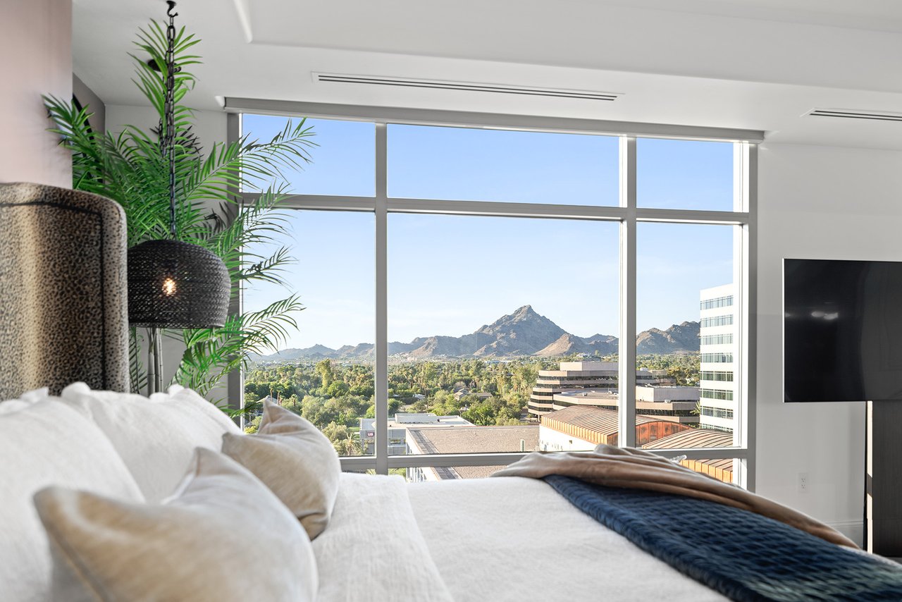 2211 E CAMELBACK Road 902