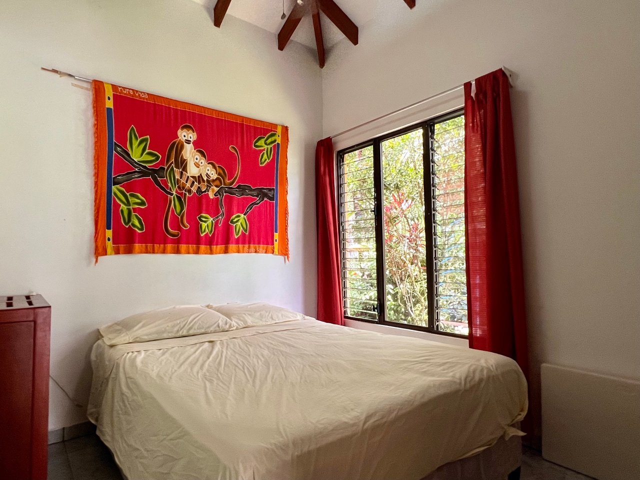 Peaceful 2-Bedroom Home in a Lush Garden in Ojochal