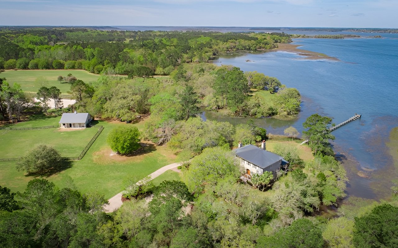 For Sale – Homes on 1+ Acres