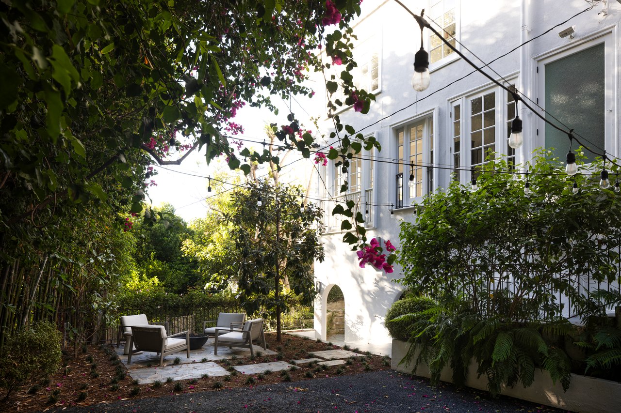 2558 Glendower Ave, Los Feliz