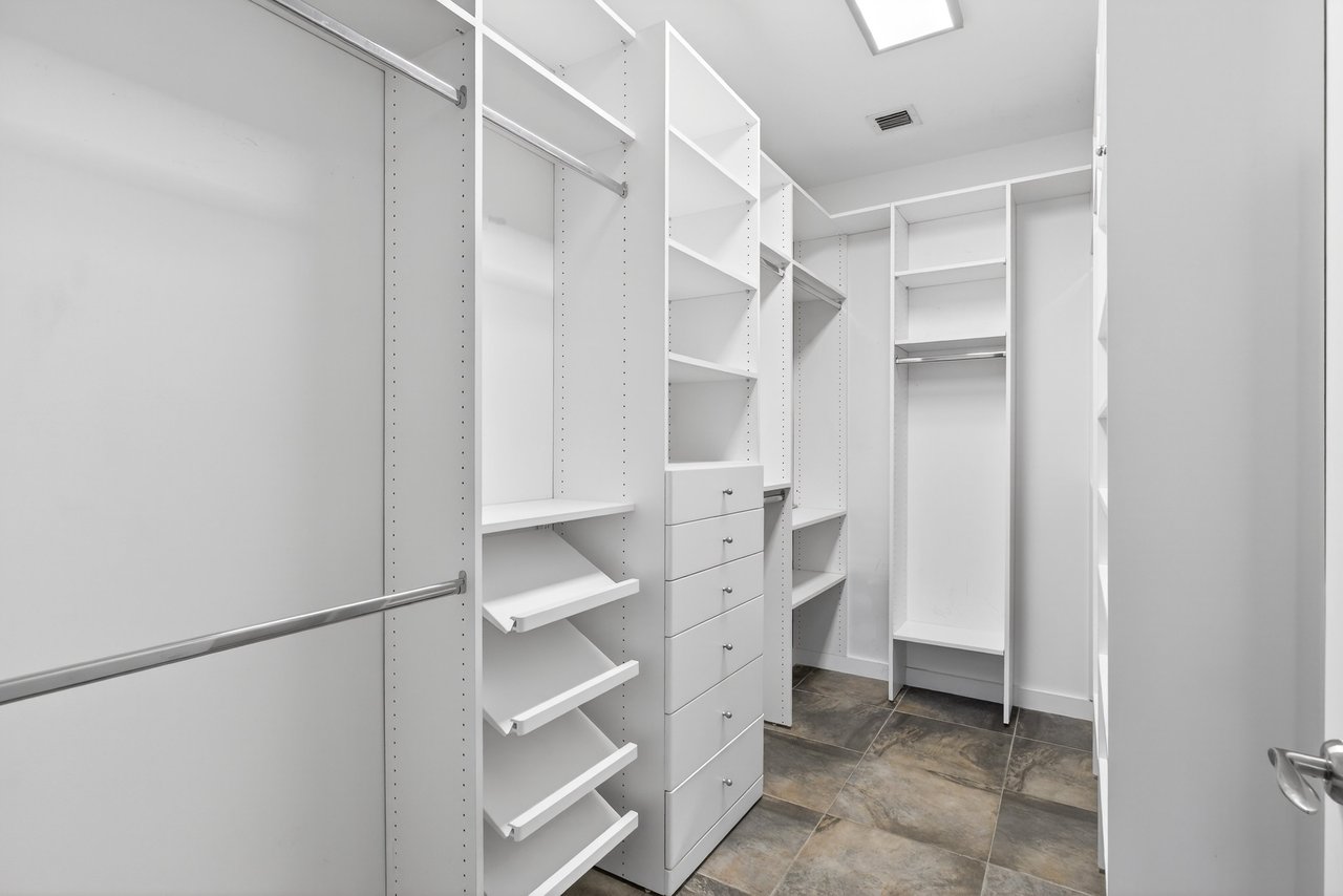 365 SE 6th Avenue 404