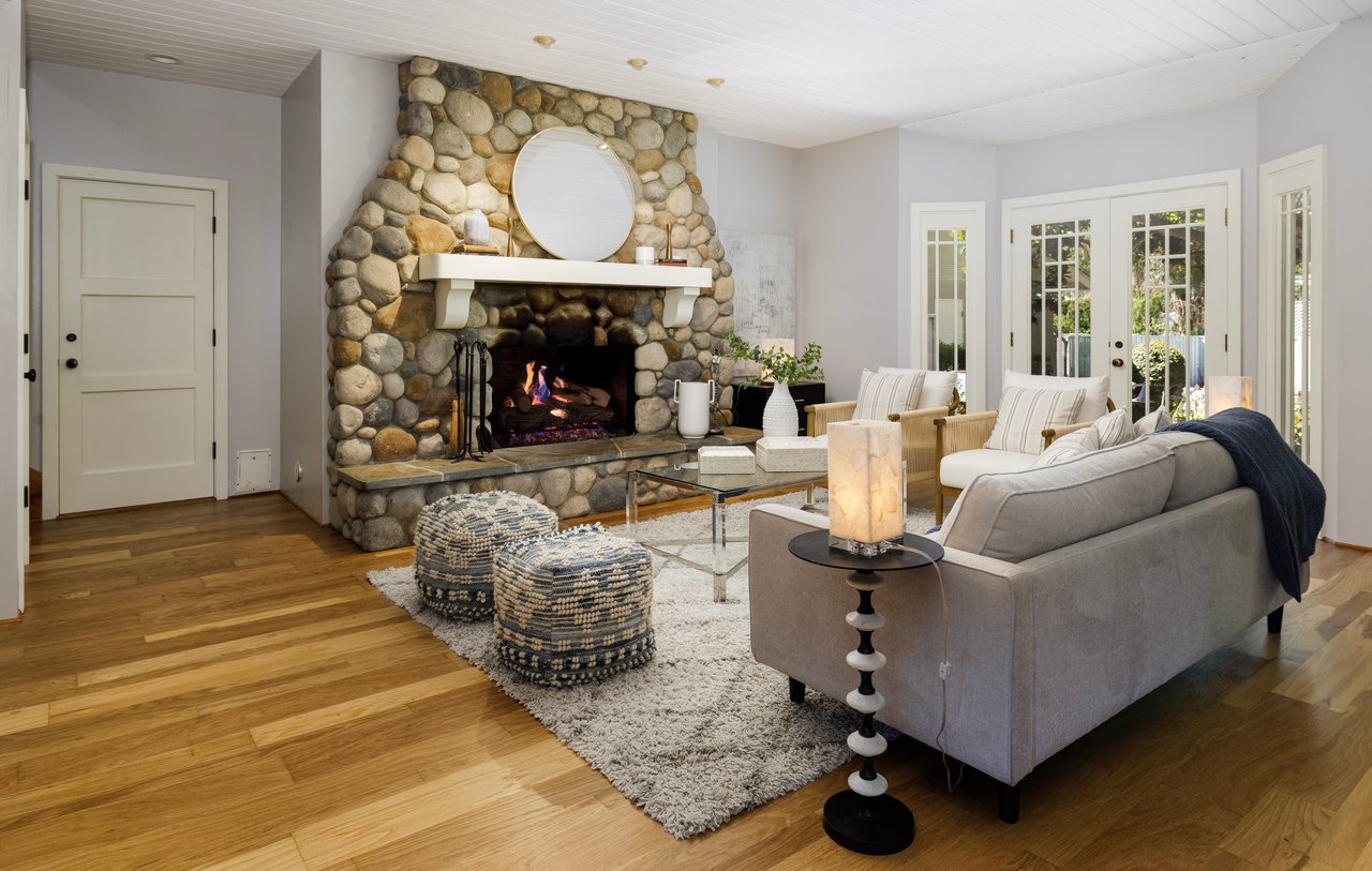 Four Bedroom Home Near Butterfly Beach