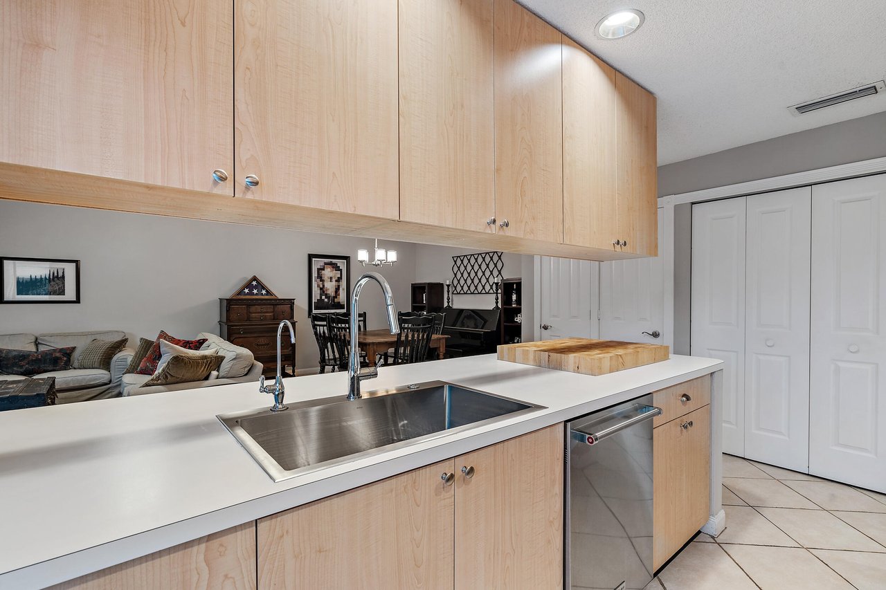 3501 Lakemont Ct