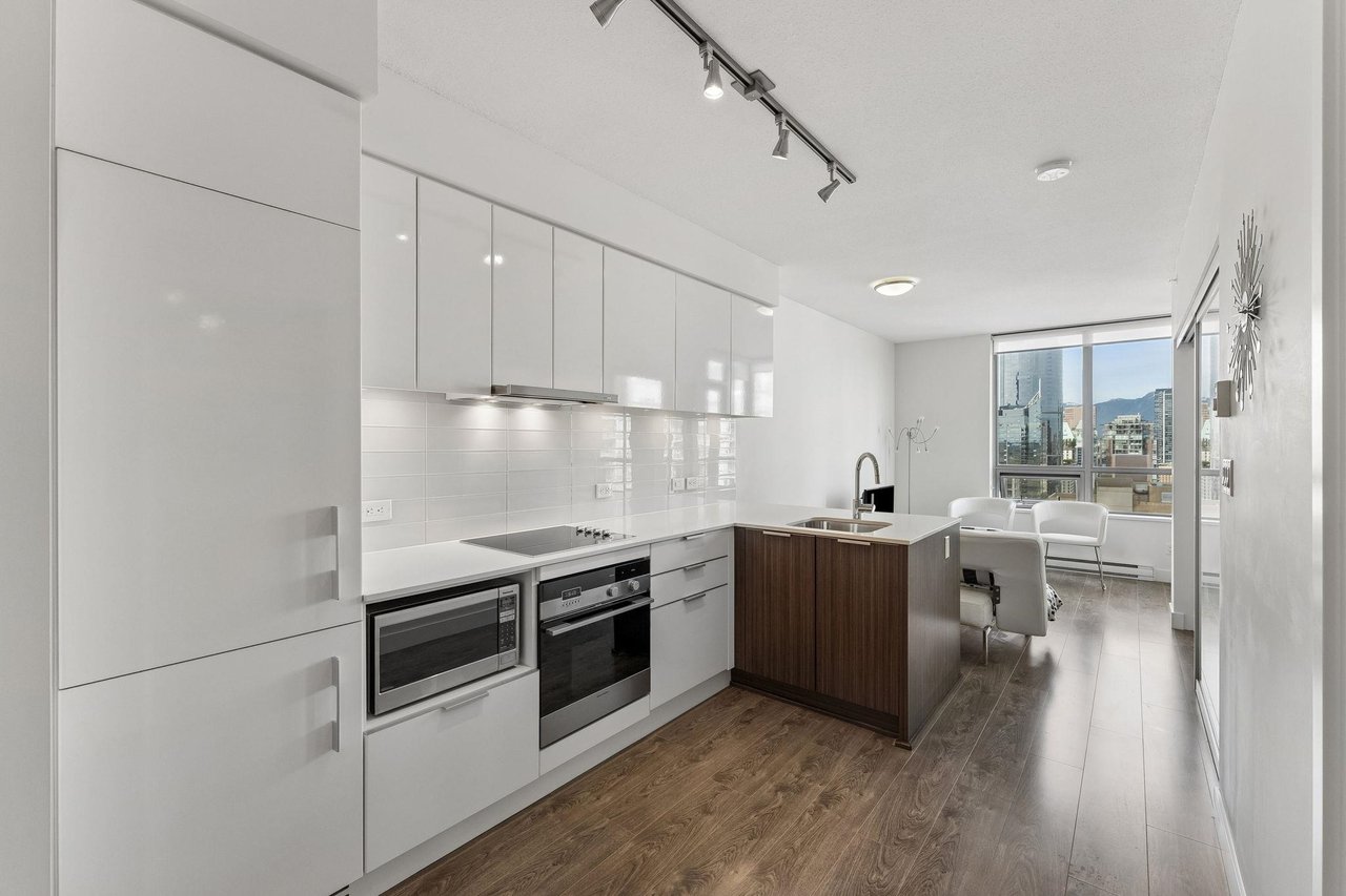 2705-1308 Hornby St Unit: 2705