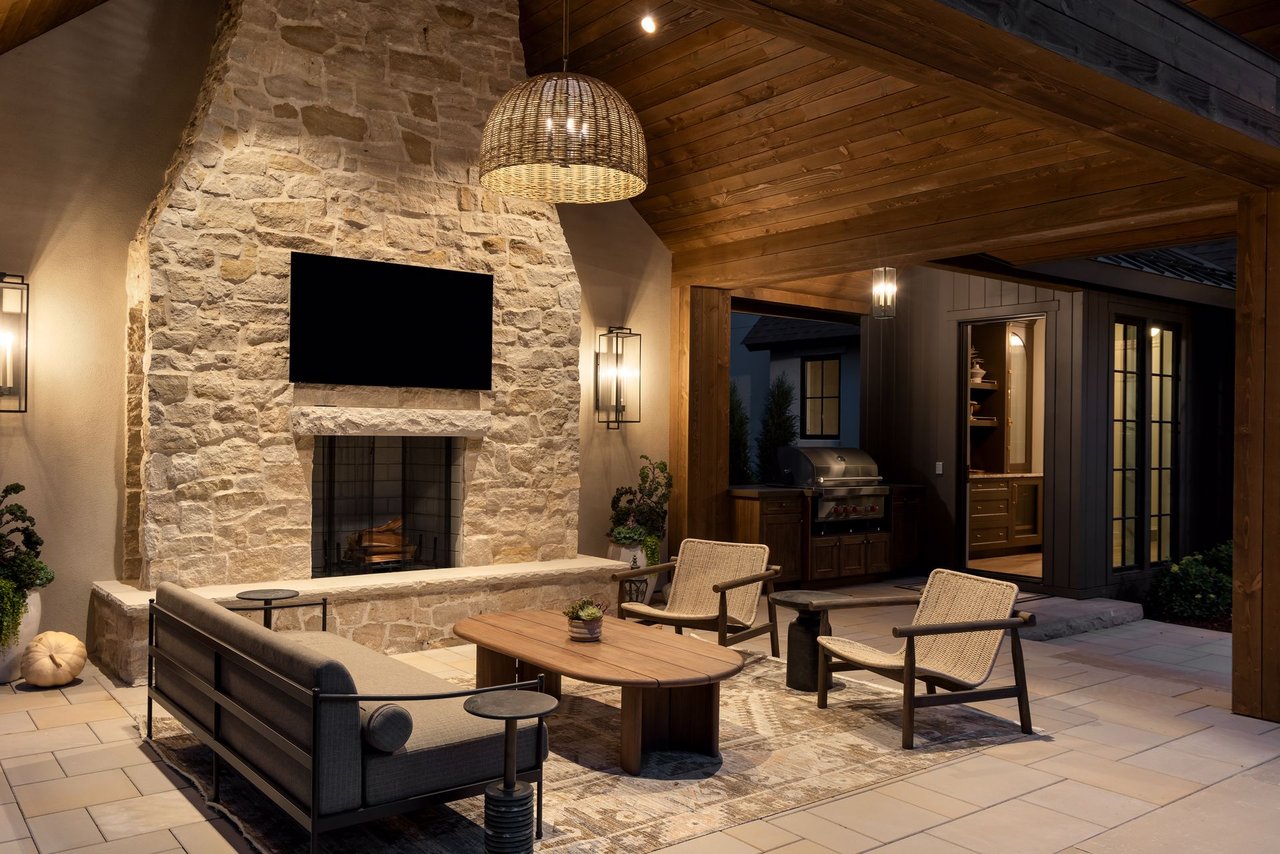 2295 Tamarack Drive, Medina