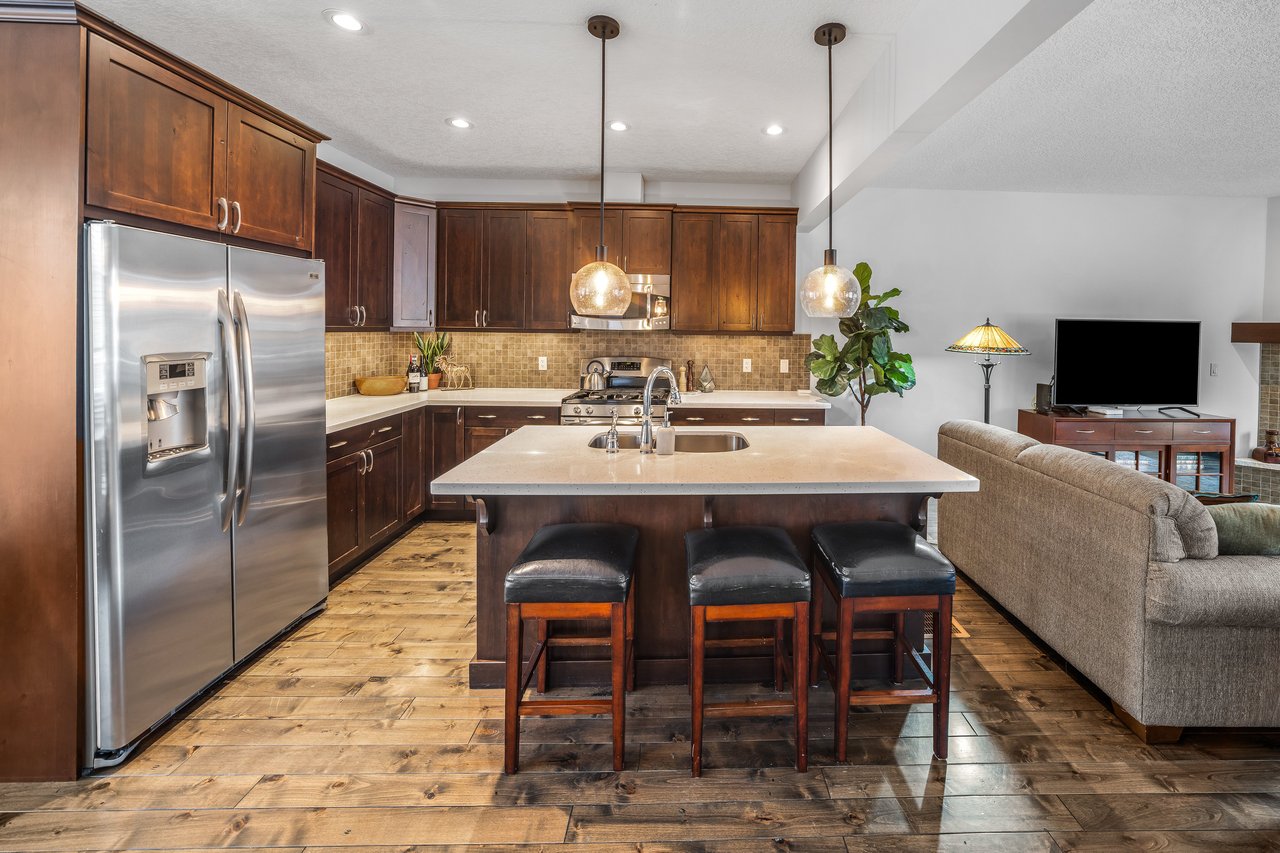 1 - 105 Rundle Drive 