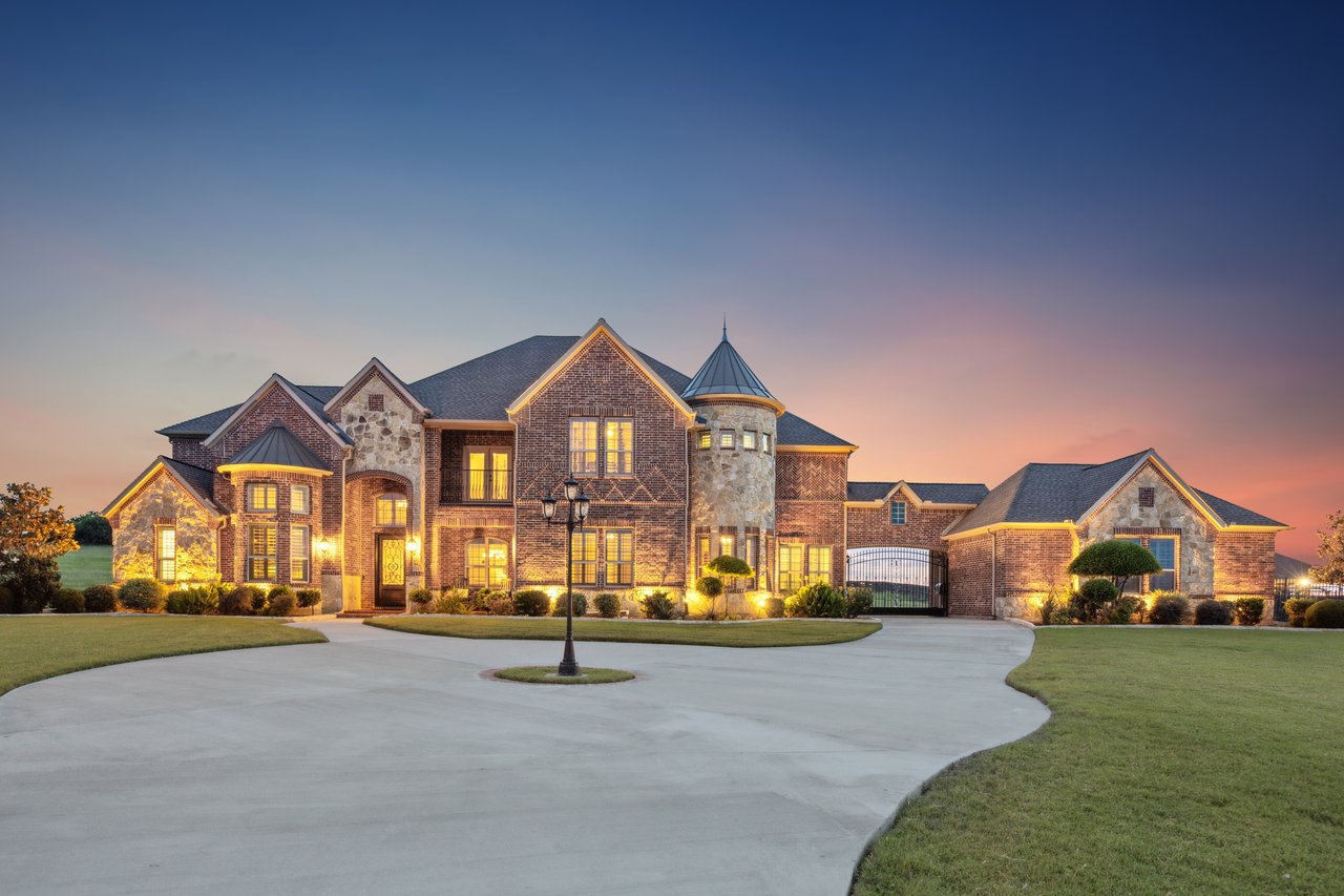 211 Tanner Creek Circle