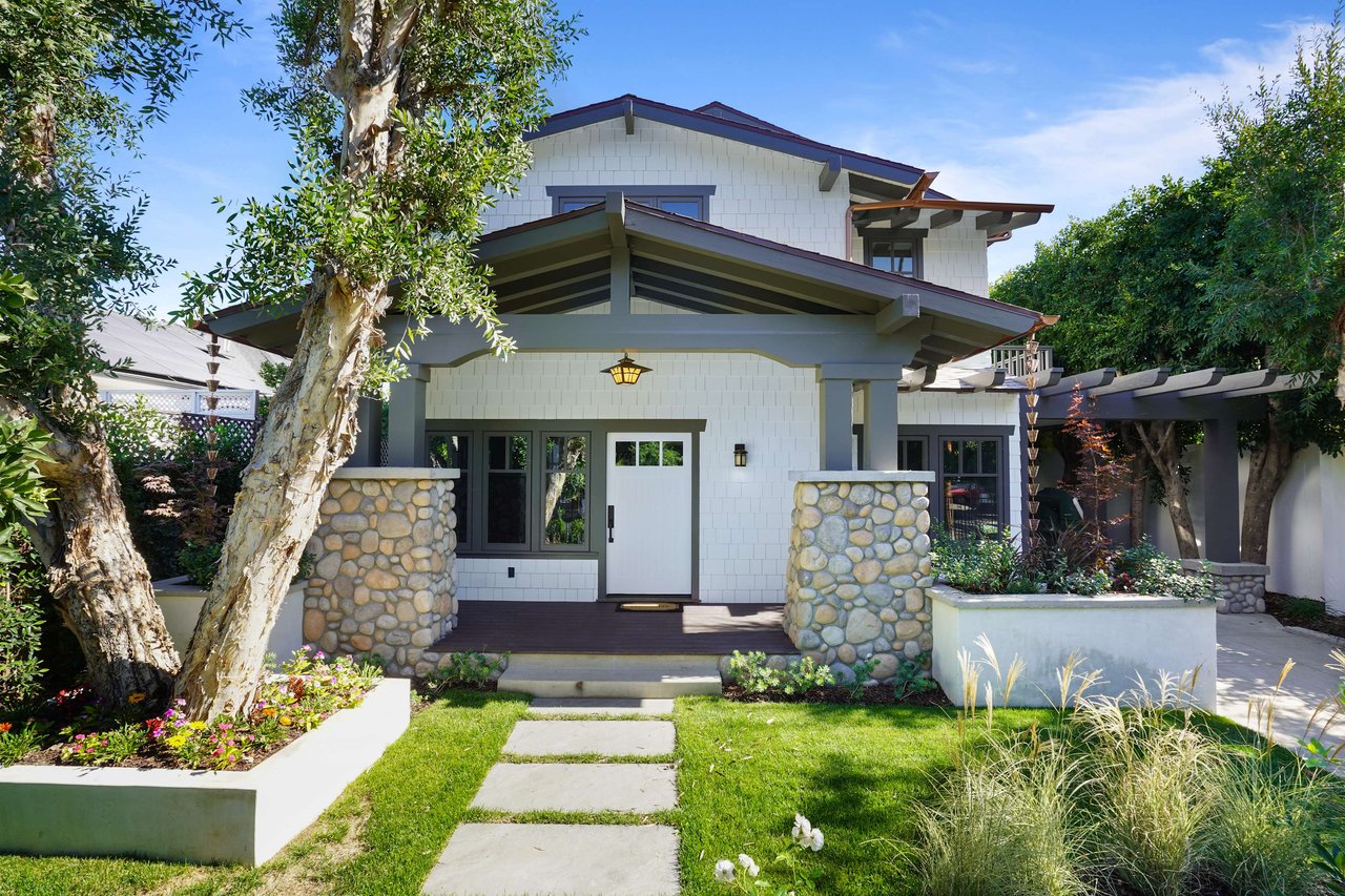 1520 N Sierra Bonita Ave, Sunset Square