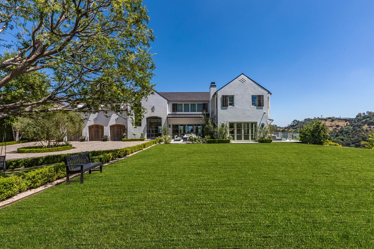 11951 Pinnacle Pl, Beverly Hills