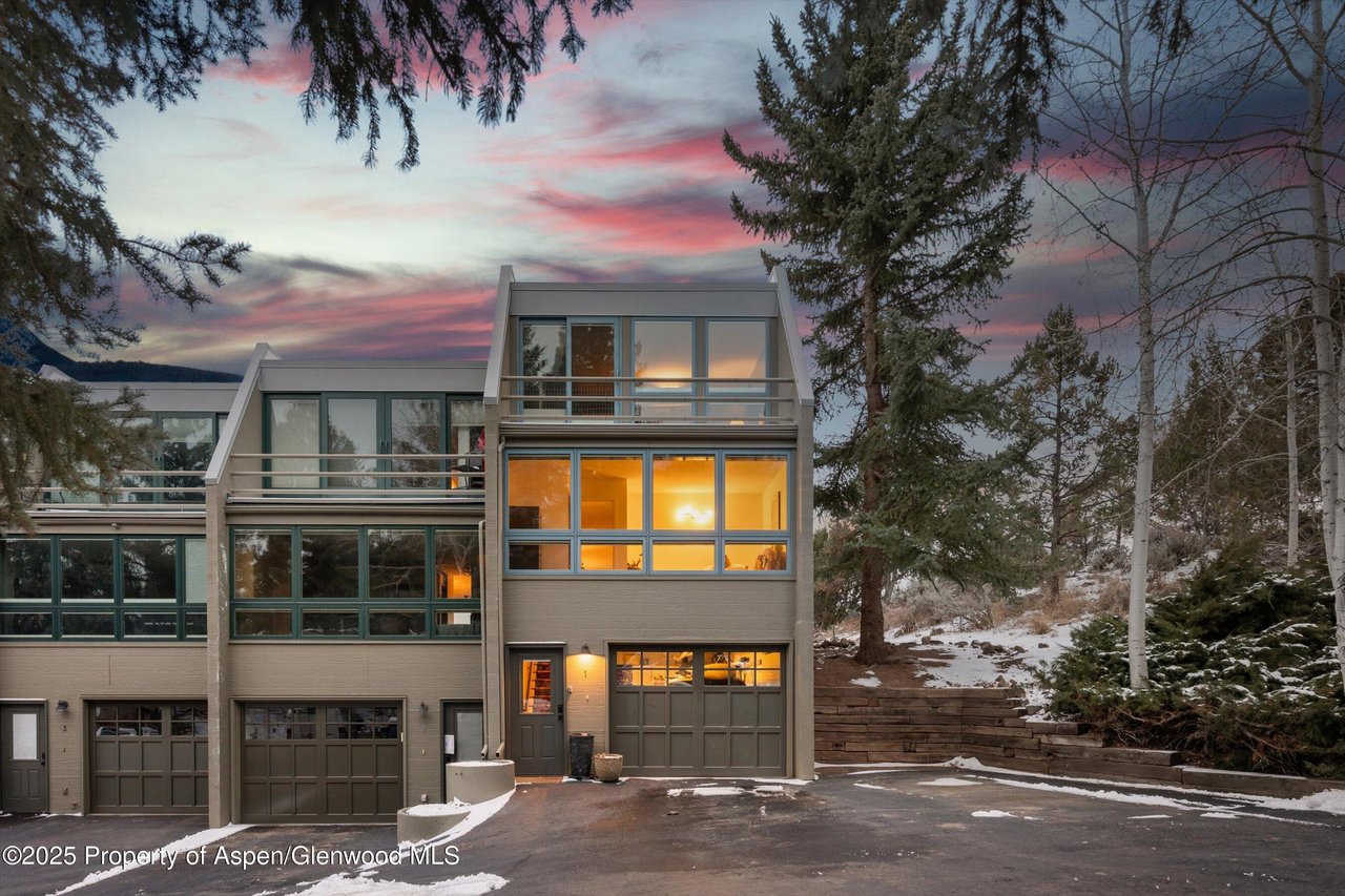 805 Pinon Dr, #1