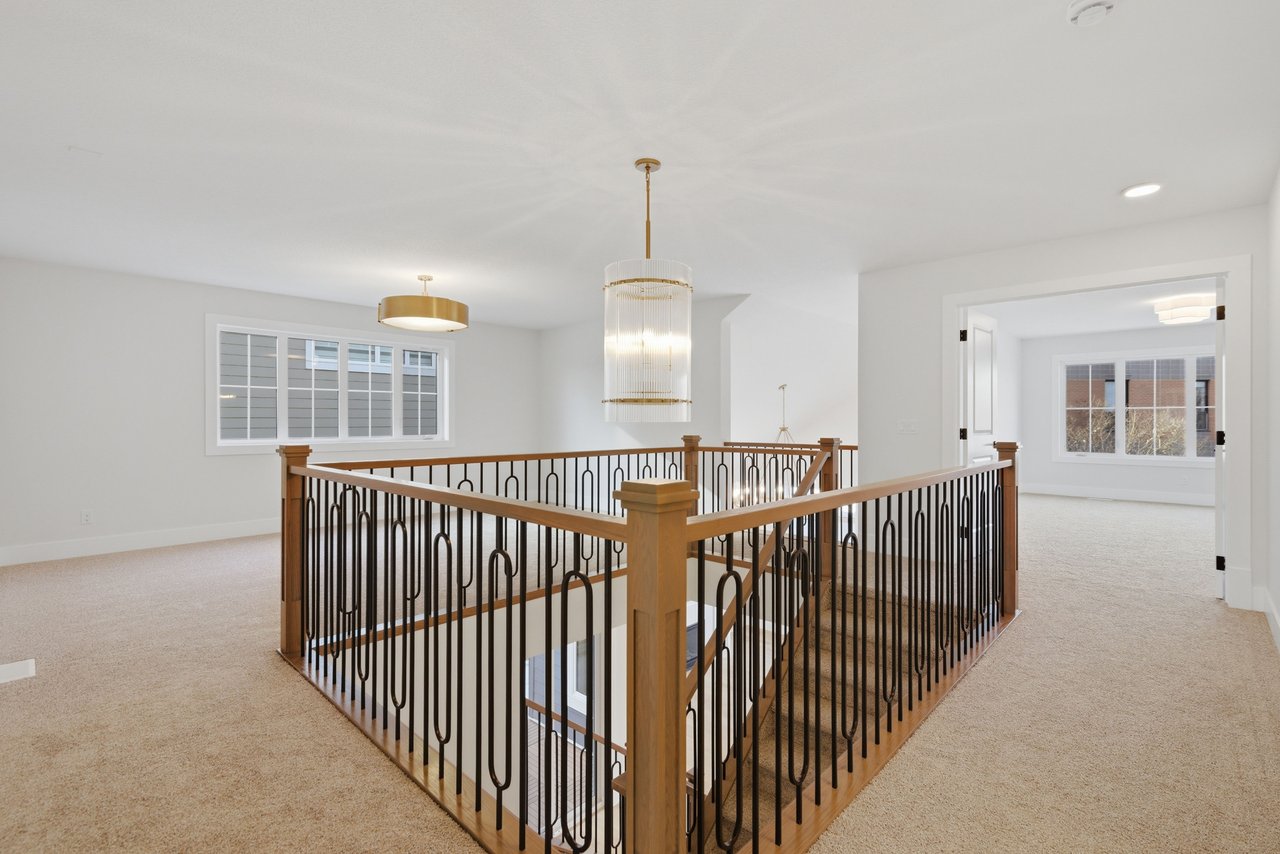 378 Bessborough Drive SW