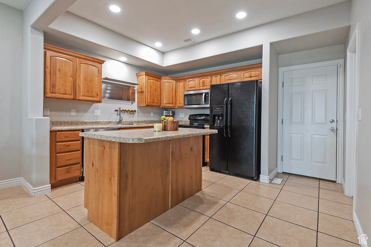 4532 W Cave Run Ln