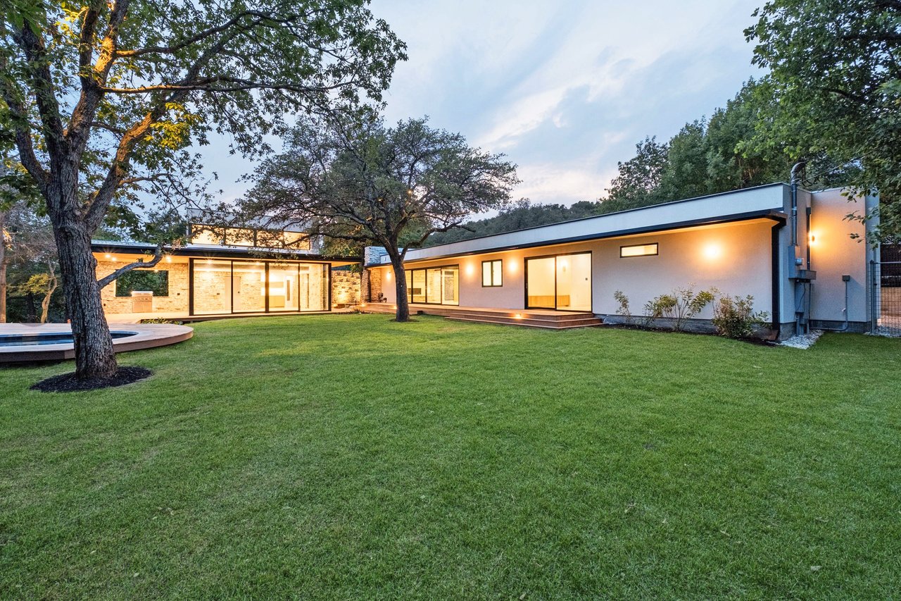 203 Wildcat Hollow and 100 Redbud Trail