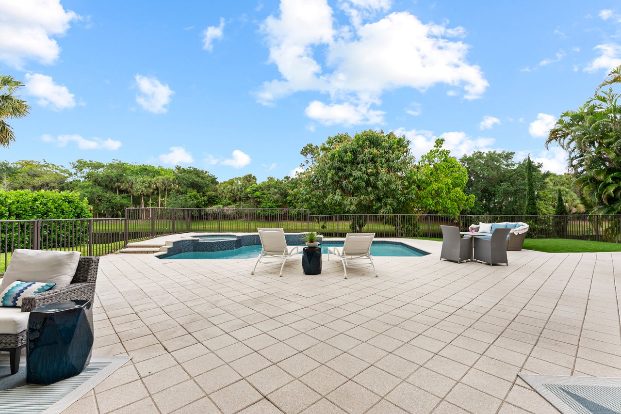 1120 SW 21st Avenue