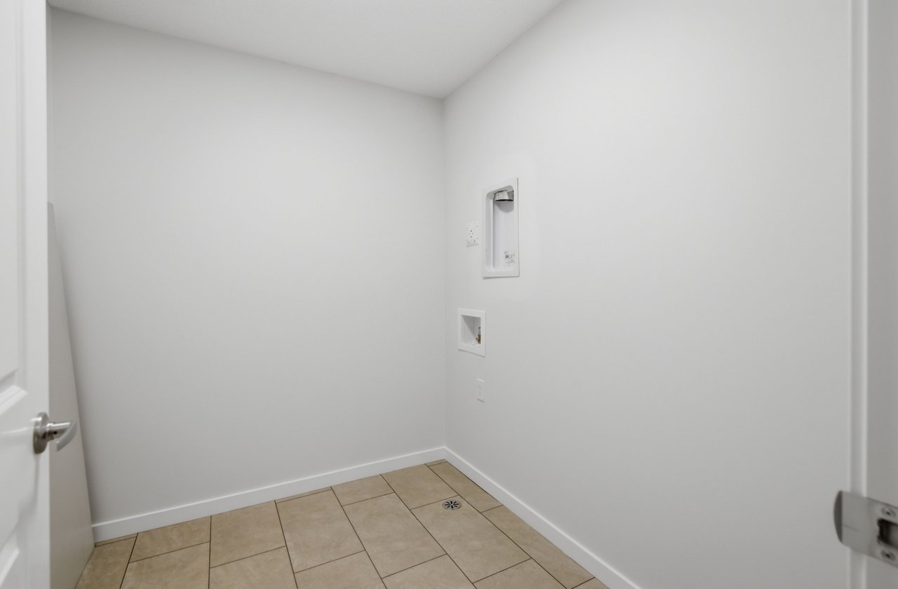 378 Bessborough Drive SW