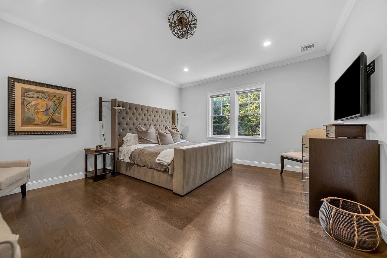 48 Country Club Road