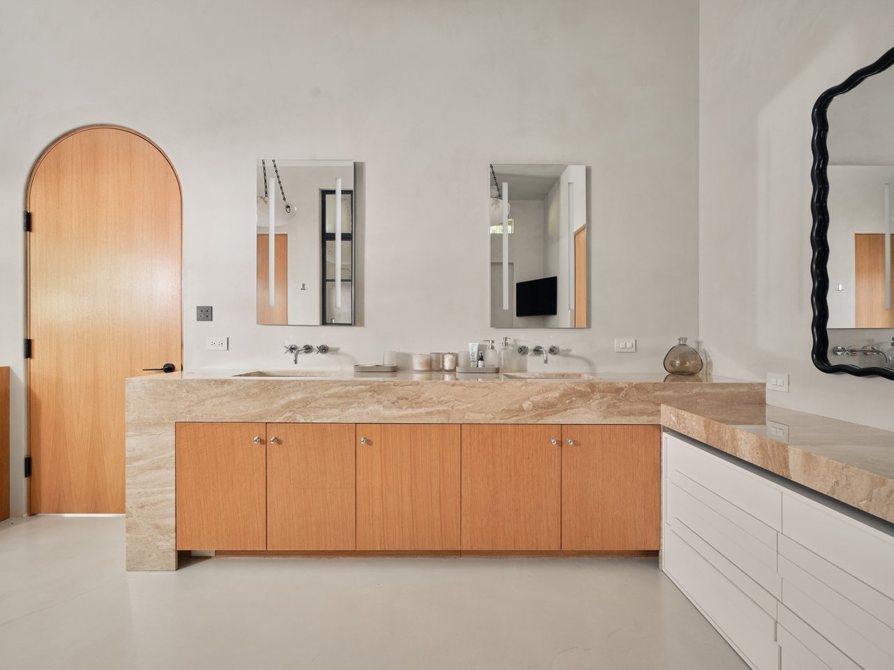 Villa Serena on Lake Austin | A Waterfront Sanctuary