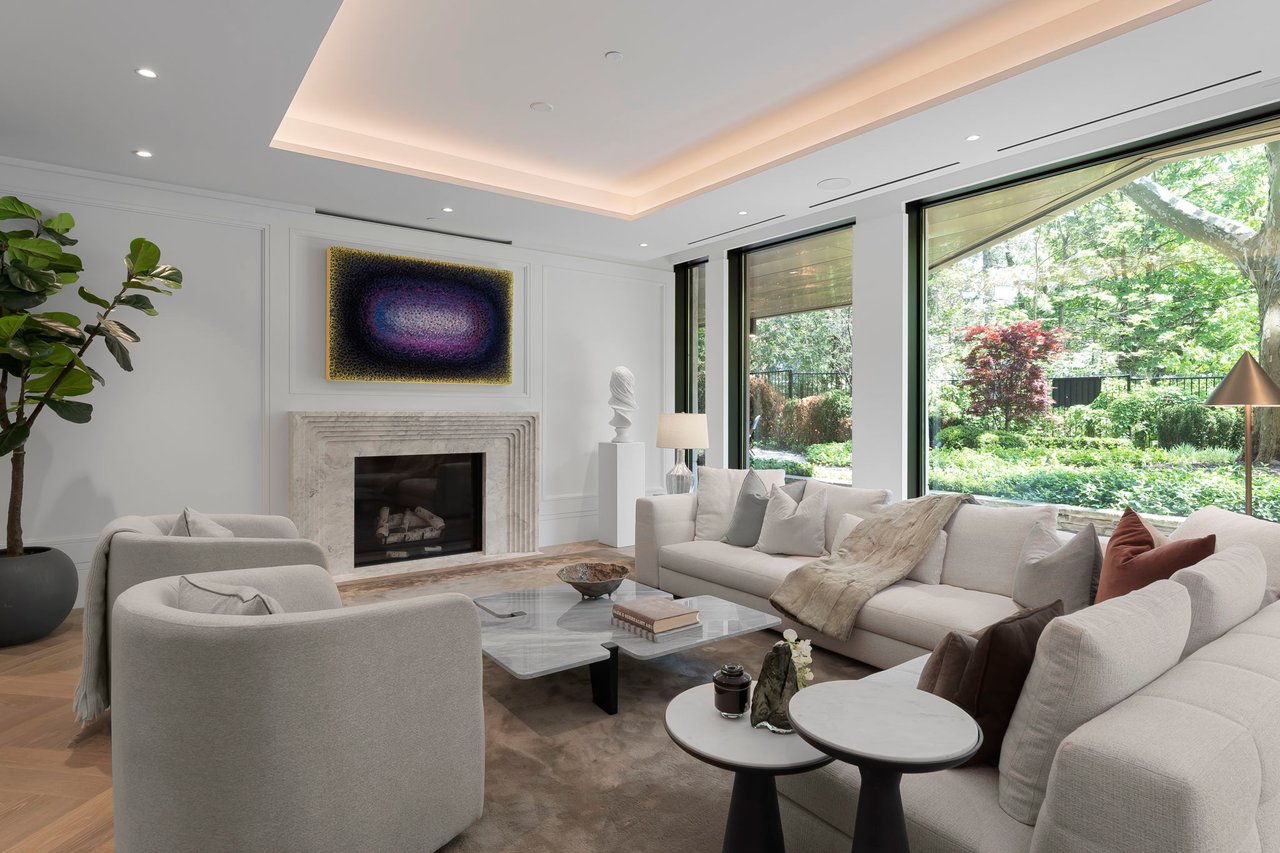 7 Dale Avenue #106