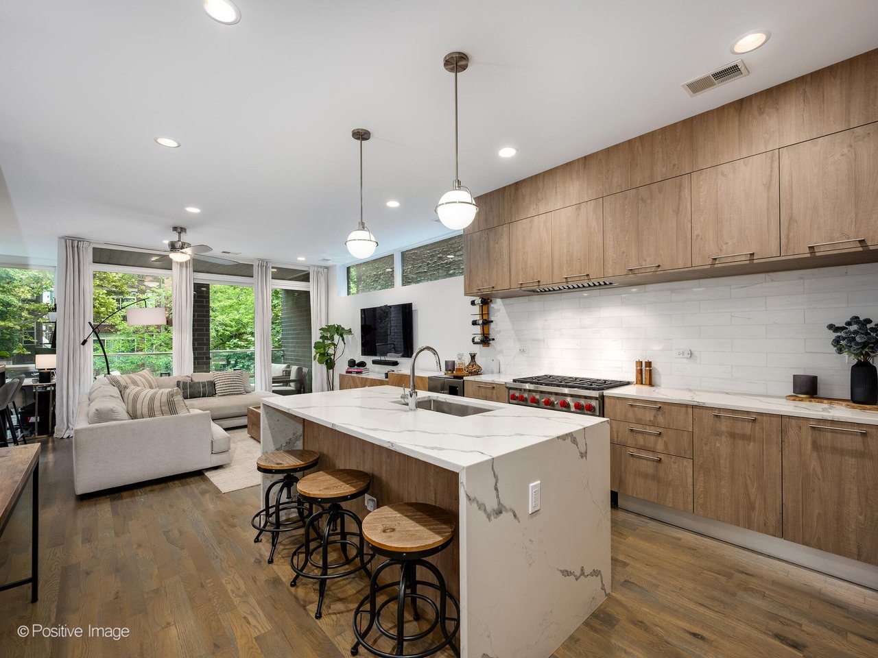 3508 N Reta Ave Unit 201