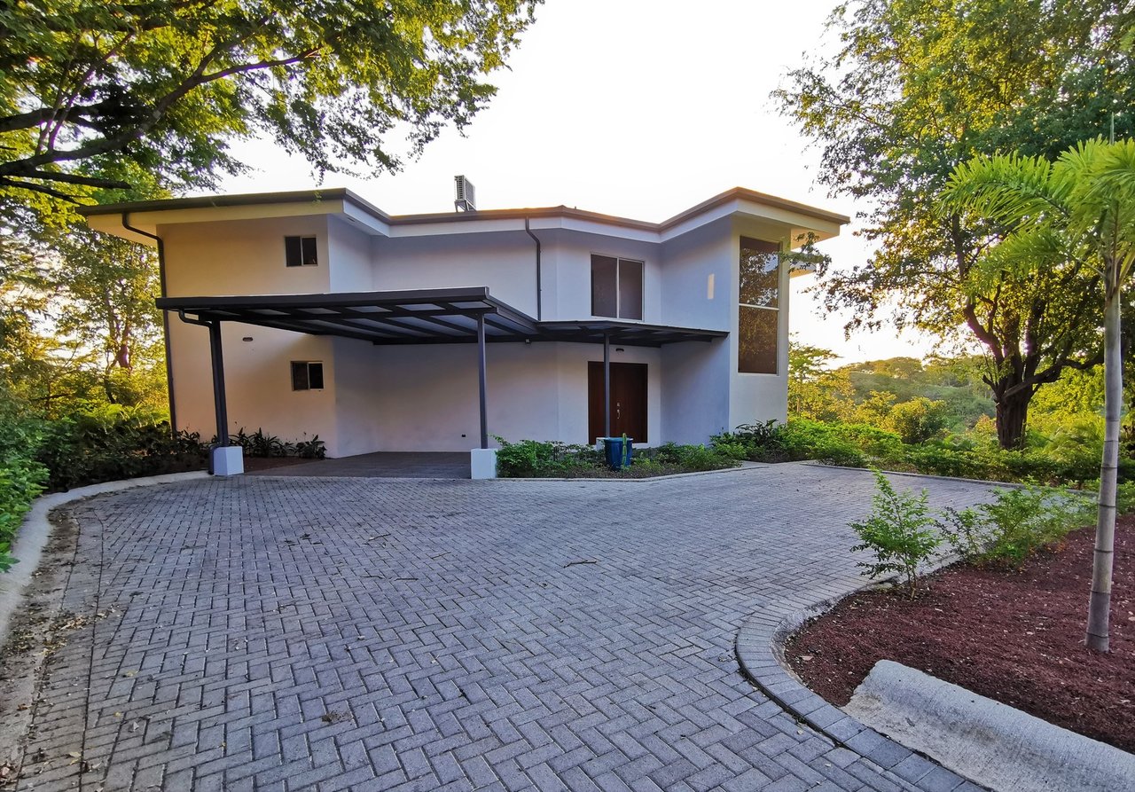 Home With Buildable Expansion Lot, Papagayo, Guanacaste