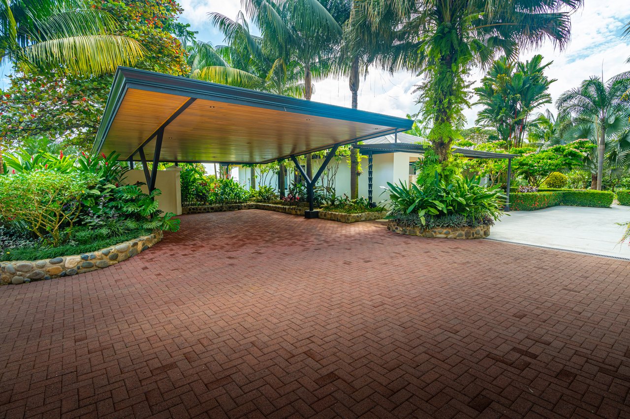 Casa Otra Vida – A Private Jungle Retreat with Ocean Views & Off-Grid Luxury